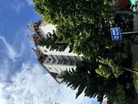 碧空映厦