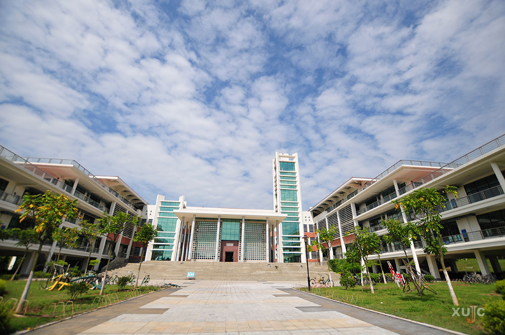 人文大楼_校园风光-厦门大学嘉庚学院——这是一所不一样的大学