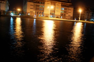 光的盛宴之彻夜不息的光