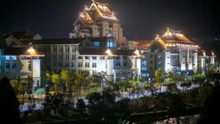 &ldquo;嘉庚&rdquo;灯火