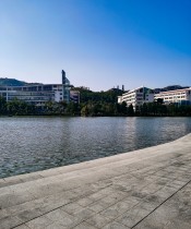 游走在&ldquo;嘉庚&rdquo;