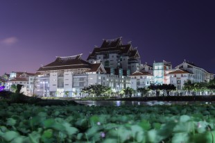 小青蛙眼中的主楼