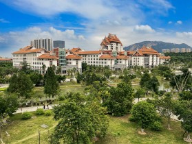 &ldquo;魔幻&rdquo;多变的主楼群