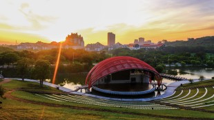 清晨的&ldquo;嘉园&rdquo;