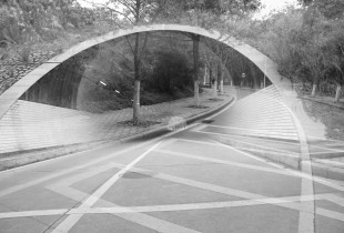 距离地面只有一厘米