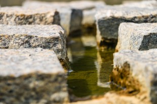 溪&middot;石&middot;涧