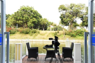 这么近，那么远