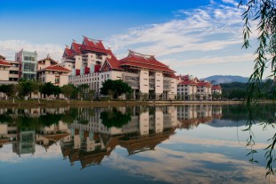 &ldquo;嘉园&rdquo;的天是独有的蓝