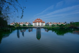 厦大嘉庚交相映